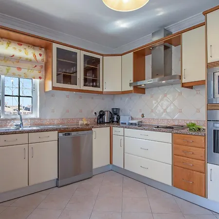 Azul Villa Guia (Faro)