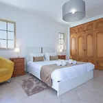 Azul Villa Guia (Faro)